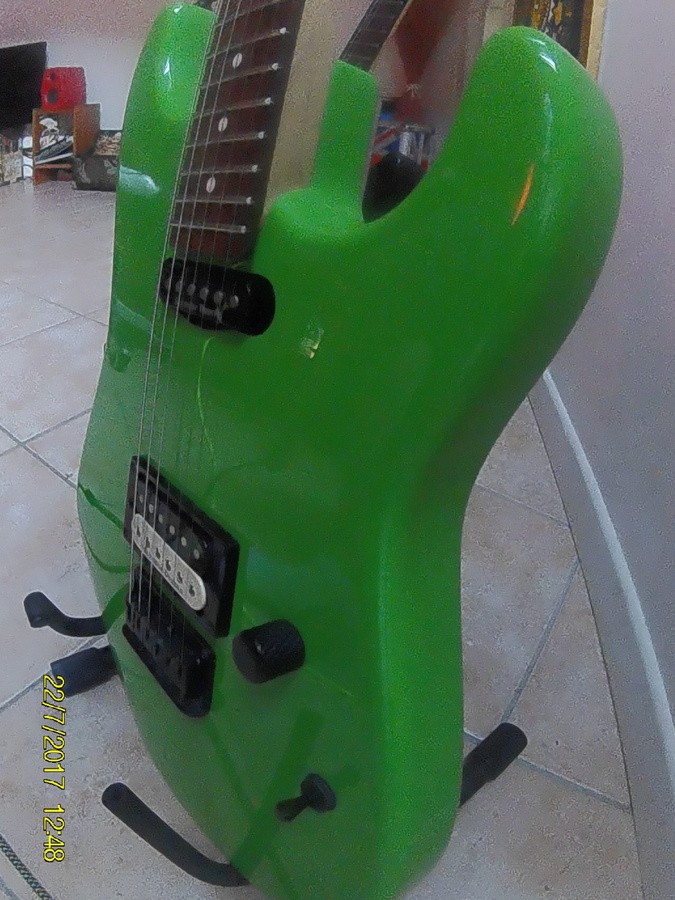 guitares-electriques-3341694.jpg