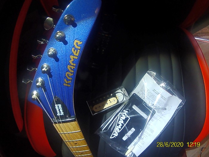 guitares-electriques-3341760.jpg