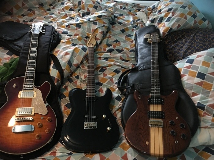 guitares-electriques-3768345.jpeg