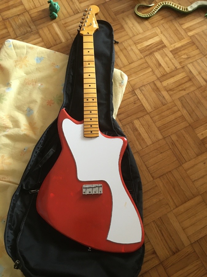 guitares-electriques-solid-body-2976219.jpeg