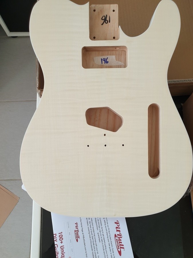 guitares-electriques-solid-body-3148645.jpg