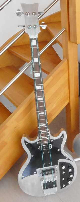 guitares-electriques-solid-body-3352706.jpg