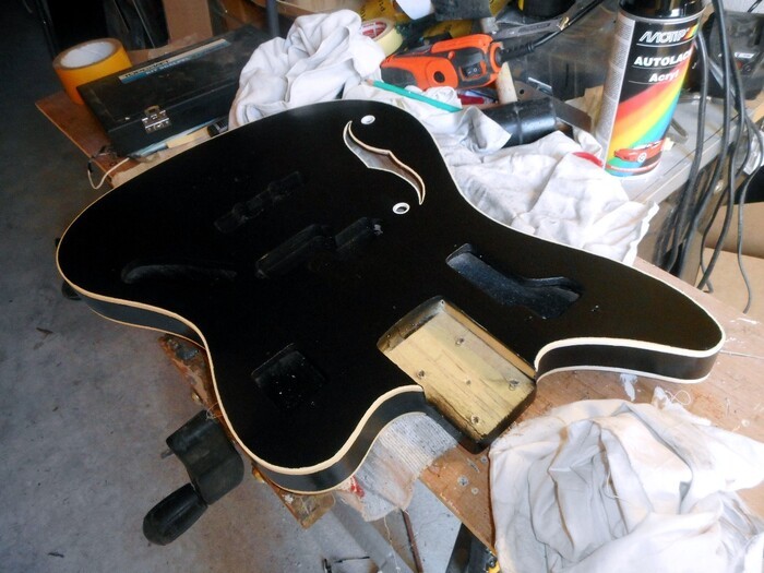guitares-electriques-solid-body-3885233.jpg