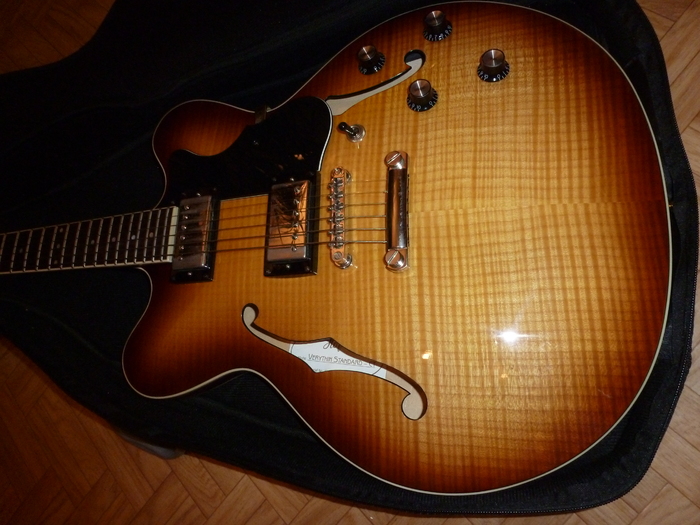 hofner-guitars-verythin-standard-ct-comtempory-series-653455.jpg