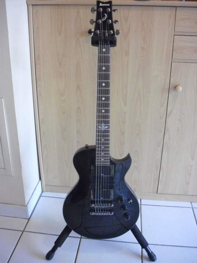 Photo Ibanez ART320 Ibanez ART320 (154490) Audiofanzine