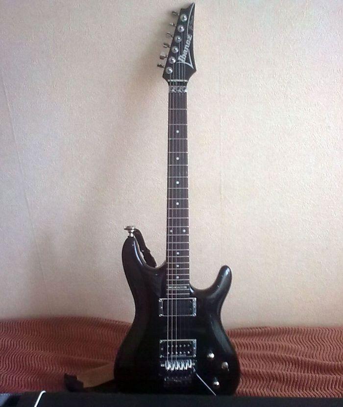 Photo Ibanez JS100 Ibanez Signature Model Joe Satriani JS100