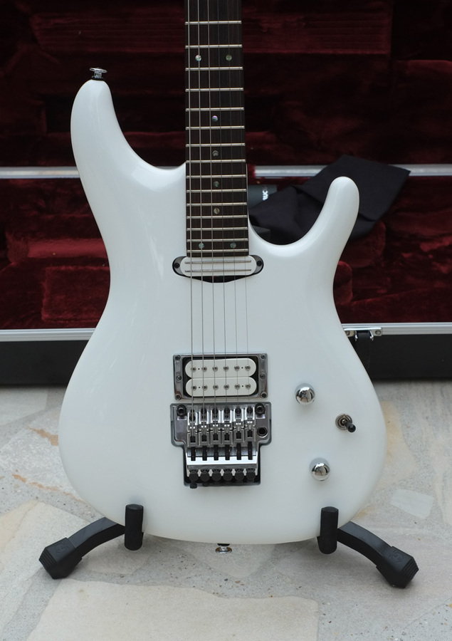 Photo Ibanez JS2400 Ibanez [Signature Series Joe Satriani] JS2400