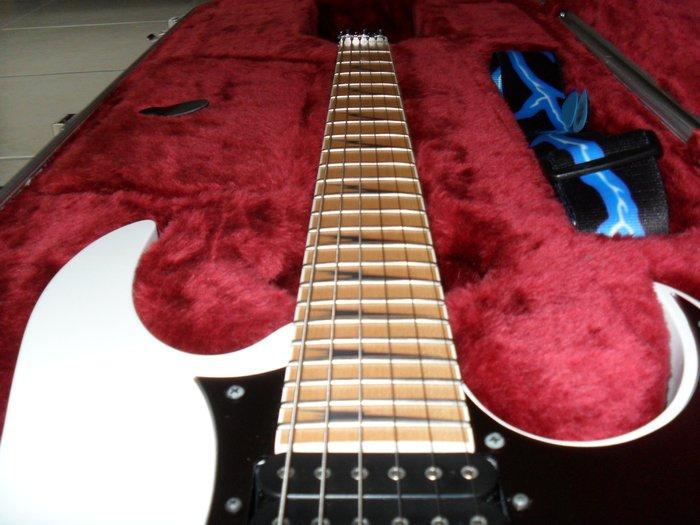 ibanez prestige rg2550z