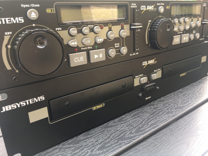 Photo JB Systems CD 560 IMG 9085.JPG (1996609) Audiofanzine