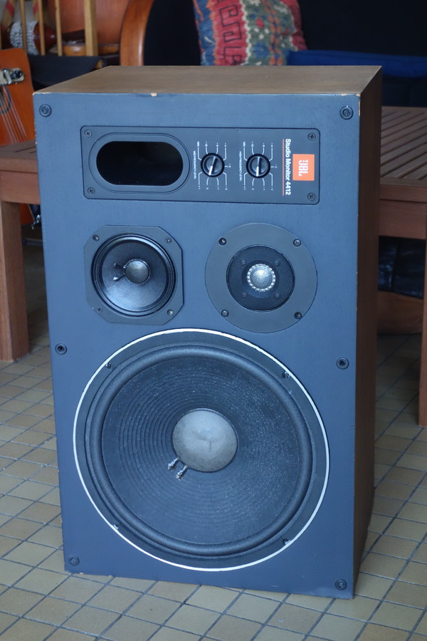 4412 studio monitor JBL 4412 studio monitor Audiofanzine
