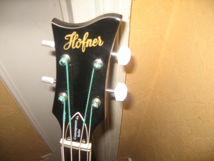 Photo Liberty Guitars Precision Bass Liberty Guitars guitare Basse