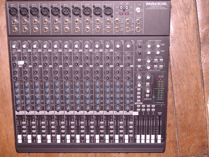 Photo Mackie 1642VLZ Pro Mackie [VLZ Pro Series] 1642VLZ Pro