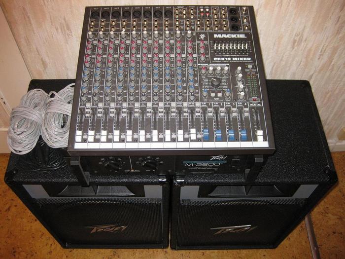 Photo Mackie CFX12 Mackie cfx12 mixer (90408) Audiofanzine