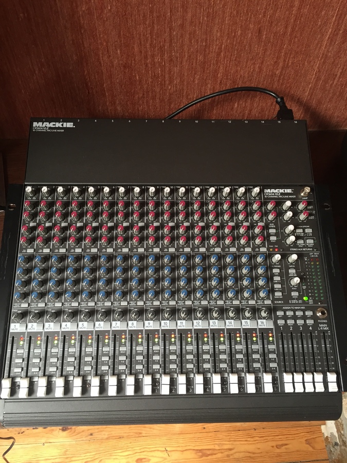 Photo Mackie CR1604VLZ Mackie CR1604VLZ (14336) (1517427