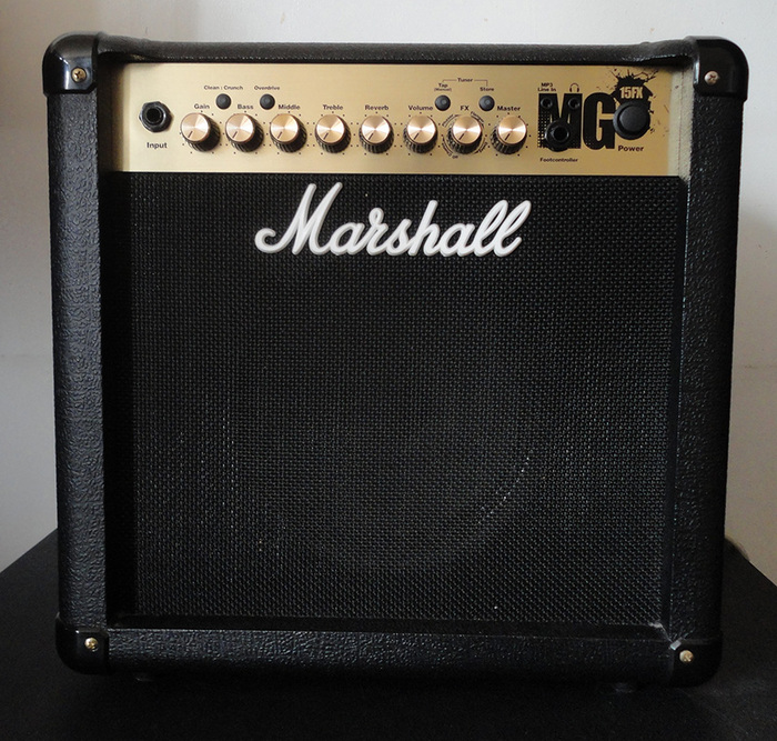 Photo Marshall MG15FX Marshall MG 15FX (686554) Audiofanzine