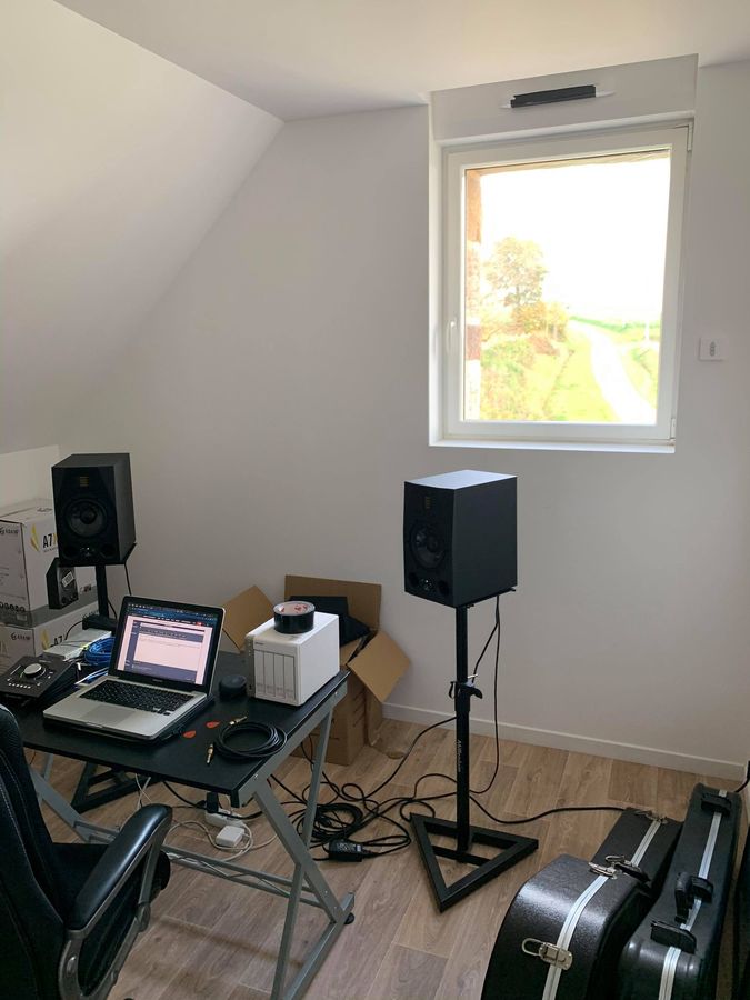 Traitement Acoustique Home Studio compliqué (très) 15m2 - forum Matériau ou  panneau pour le traitement acoustique - Audiofanzine