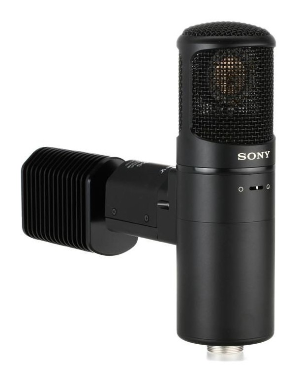 microphones-2821178.jpg