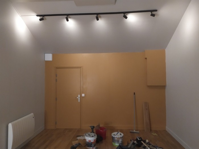 mobilier-accessoires-amenagement-studio-3667457.jpg