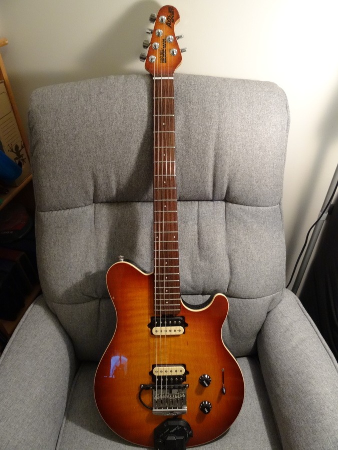 Photo Music Man Axis Super Sport Hardtail Music Man Axis Super Sport