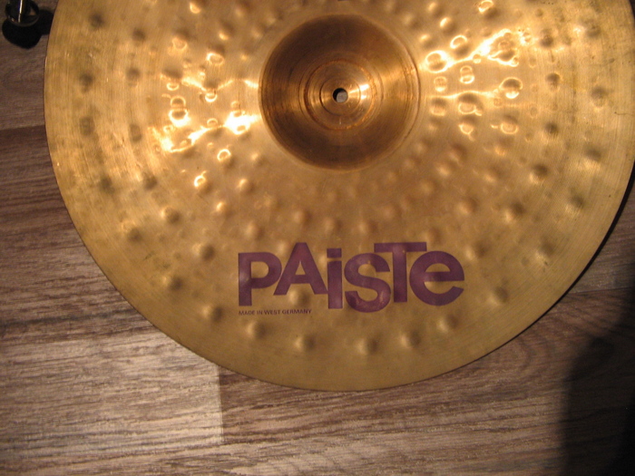 Photo Paiste 400 Crash Ride 18" Paiste 400 (561629) Audiofanzine