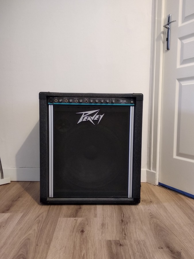 KB100 Peavey KB100 Audiofanzine
