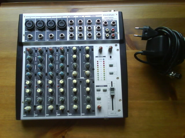 Phonic MM1202 image (#14551) - Audiofanzine