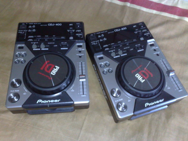 Pioneer cdj 400 не видит флешку