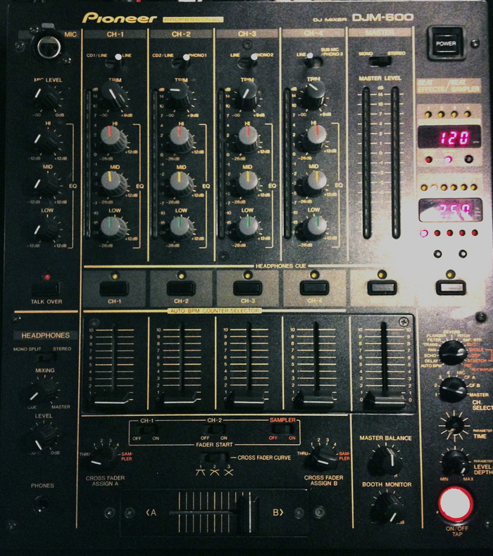 Pioneer DJM600 image (586692) Audiofanzine