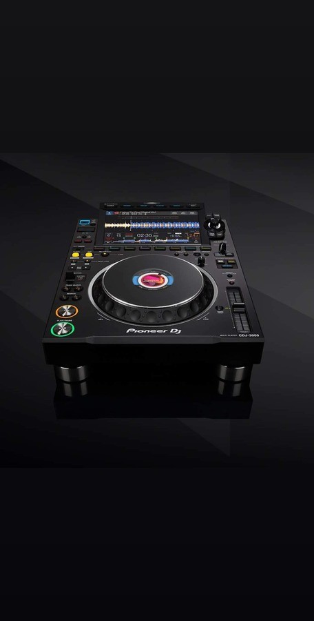 platines-lecteurs-dj-3083570.jpg