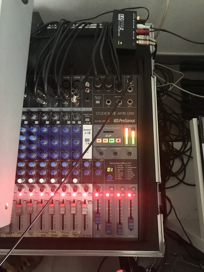 presonus-studiolive-ar16-usb-3215557.jpeg