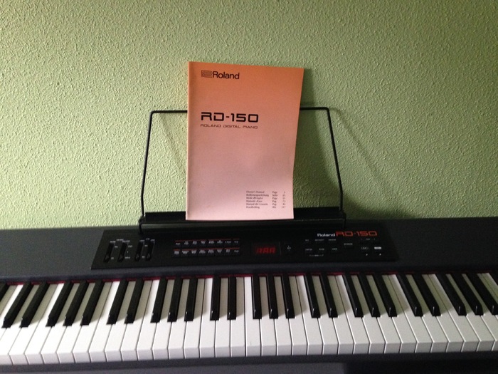 Roland Rd-150 Digital Piano : Roland RD-150: Compact Stage Piano – QTWWM