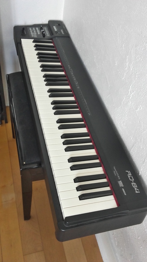 Photo Roland RD64 RD 64 2 (1495716) Audiofanzine