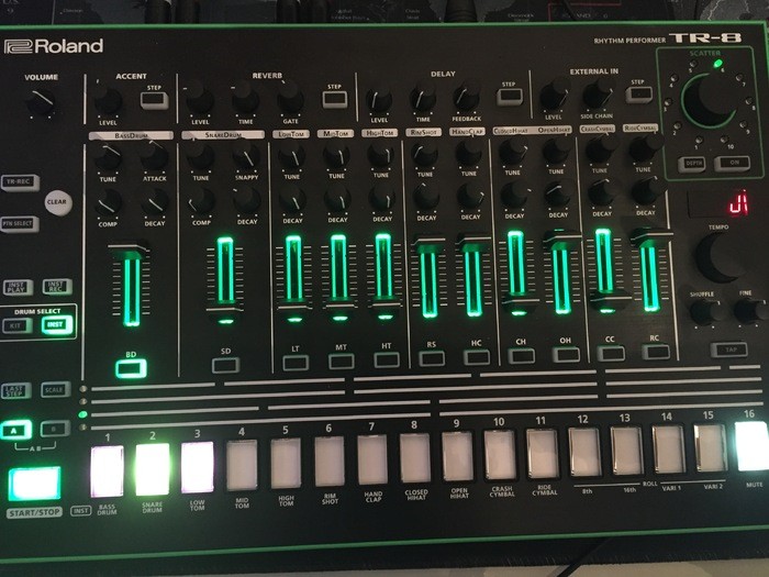 roland-tr-8-2352330.jpeg