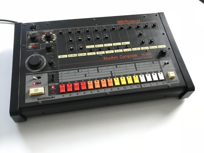 roland-tr-808-image-2078661-audiofanzine