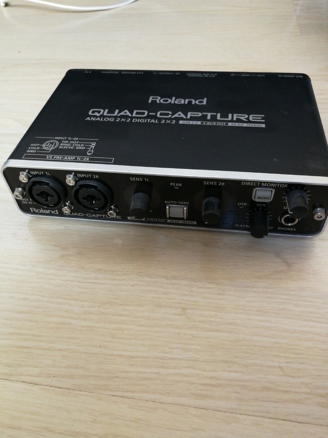 Внешняя звуковая карта roland quad capture