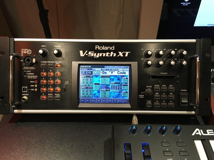 Roland VSynth XT image (2021623) Audiofanzine