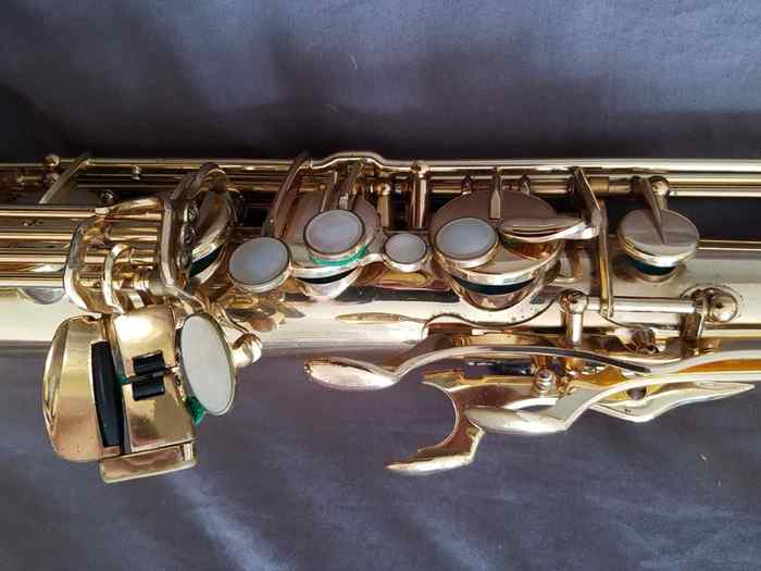 saxophones-2349377.jpeg