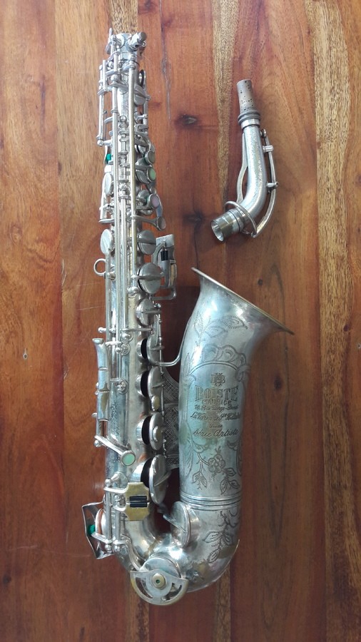 saxophones-2441074.jpg