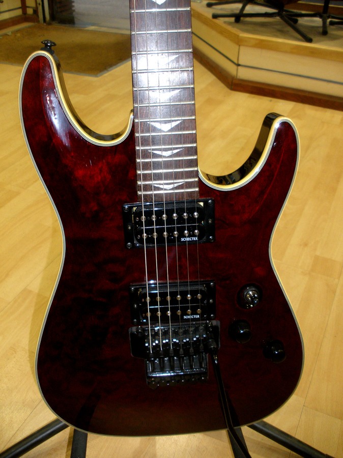 Schecter Omen Extreme-6 FR image (#337356) - Audiofanzine