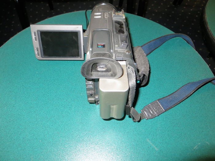 PD 100 SONY (IledeFrance) Audiofanzine