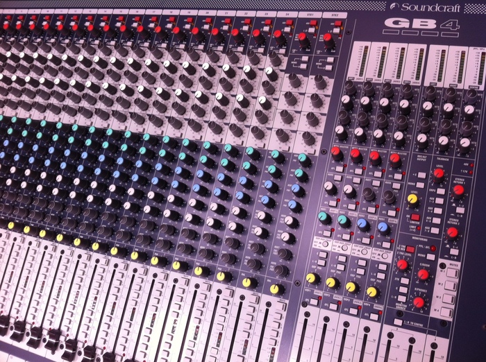 Photo Soundcraft GB4 24 Soundcraft GB4 24 (12559) (555310
