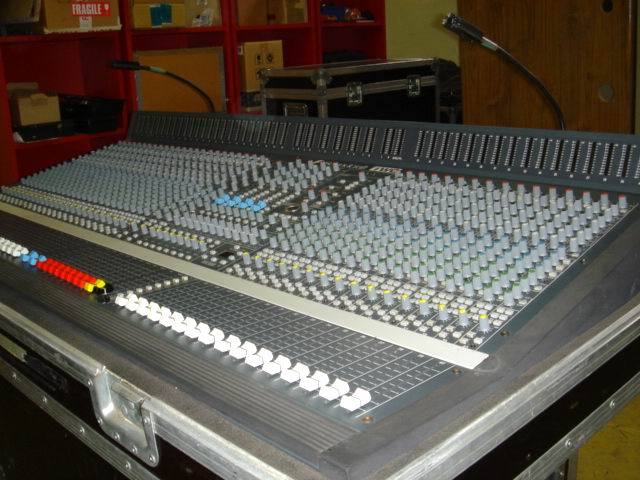 Soundcraft Series One 1975 Black 84D