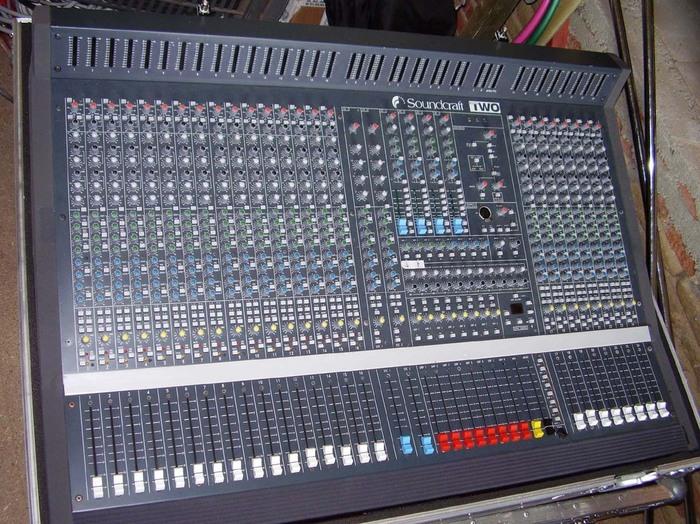 Soundcraft Series Two image (54498) Audiofanzine