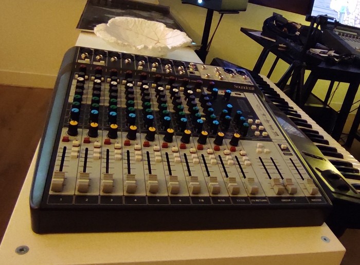 soundcraft-signature-12-mtk-3179348.jpg