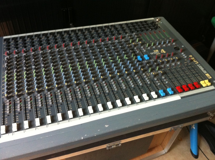 Soundcraft Spirit Live 4 16/4/2 image (#916237) - Audiofanzine