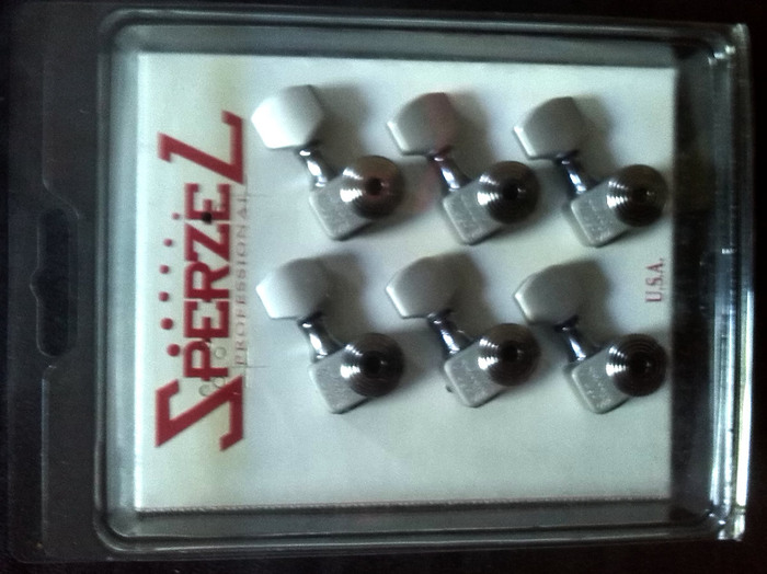 Photo Sperzel Locking Tuners 6 Inline : Sperzel Locking Tuners 6 Inline