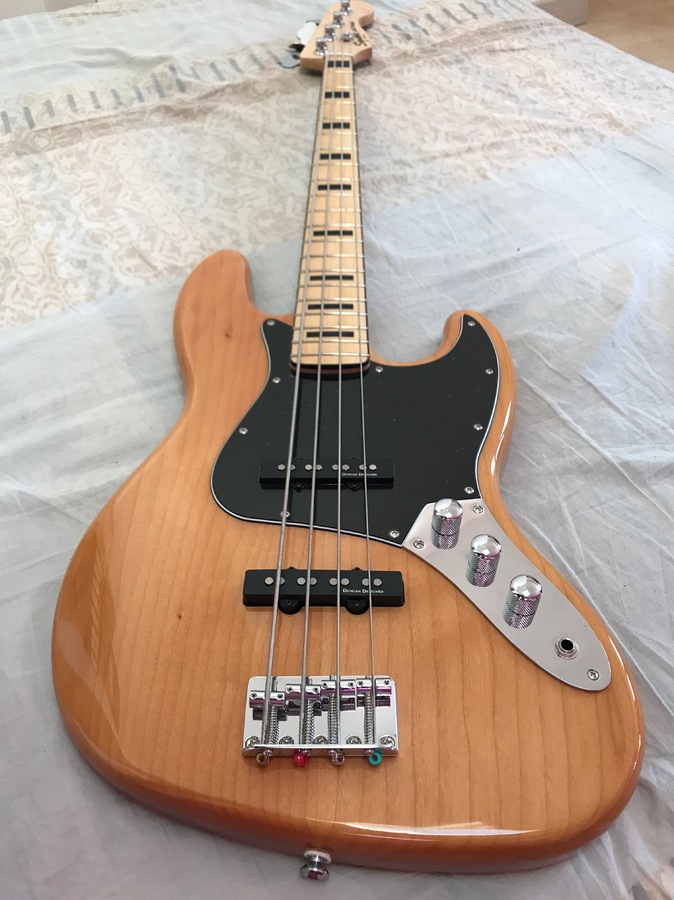 Squier Vintage Modified Jazz Bass '70s image (1849093) Audiofanzine Squier Vintage Modified Jazz Bass '70s image (1849093) Audiofanzine