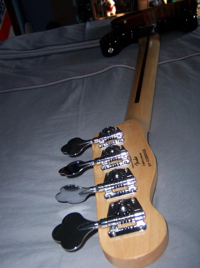 Vintage Modified Precision Bass Tb 8
