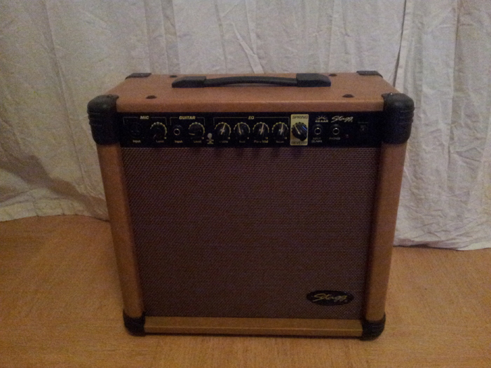 Photo Stagg 40 AA R : Stagg 40 AA R EU (#753821) - Audiofanzine