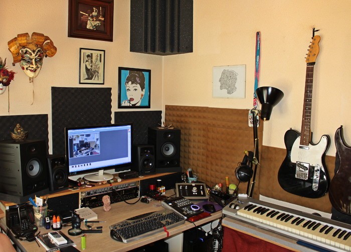 studio-home-studio-2367774.jpg